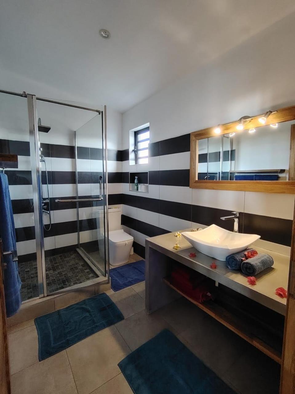Le P'Tit Bohneur Apartment Trou aux Biches Ngoại thất bức ảnh